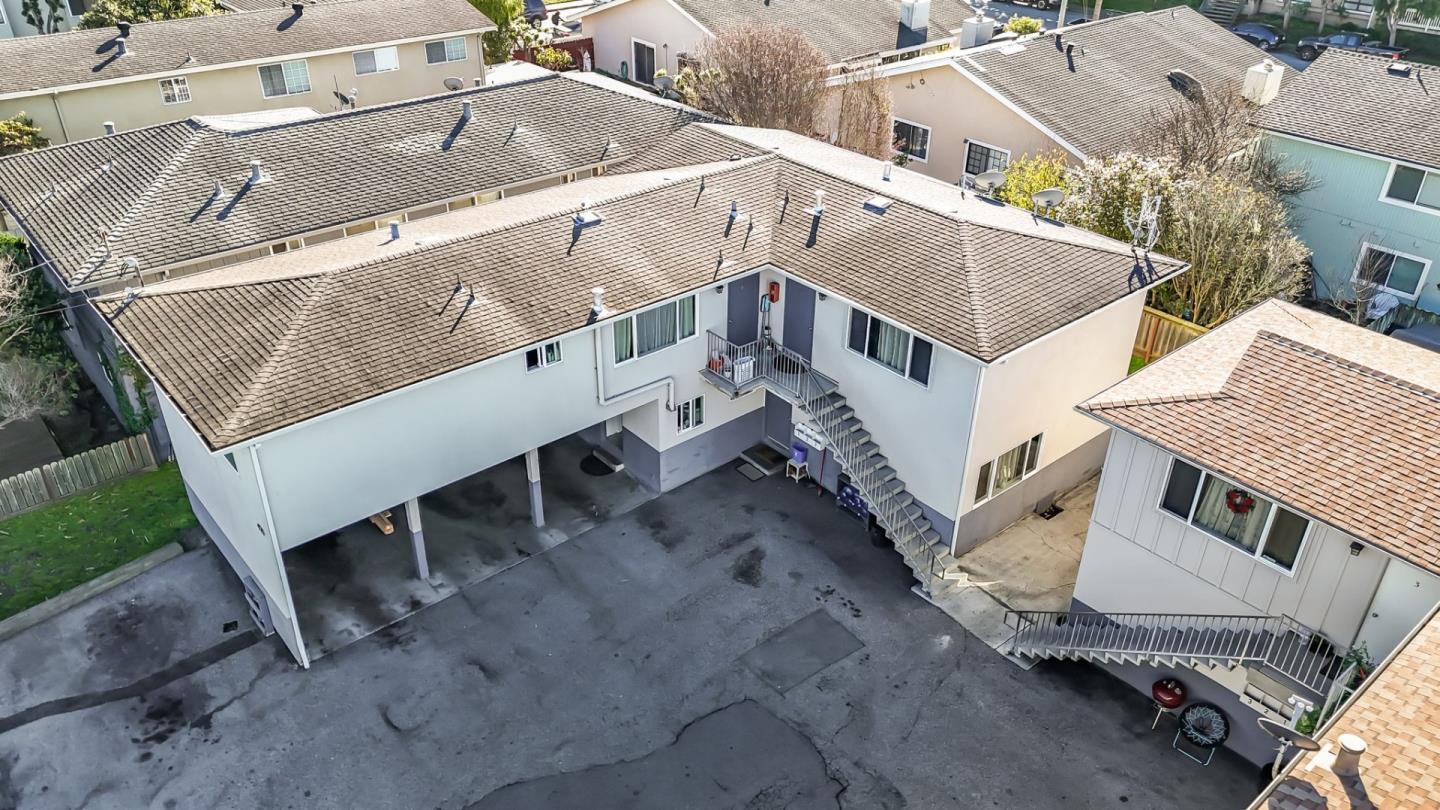 Detail Gallery Image 2 of 40 For 470 Willow Ave, Half Moon Bay,  CA 94019 - 7 Beds | 4 Baths
