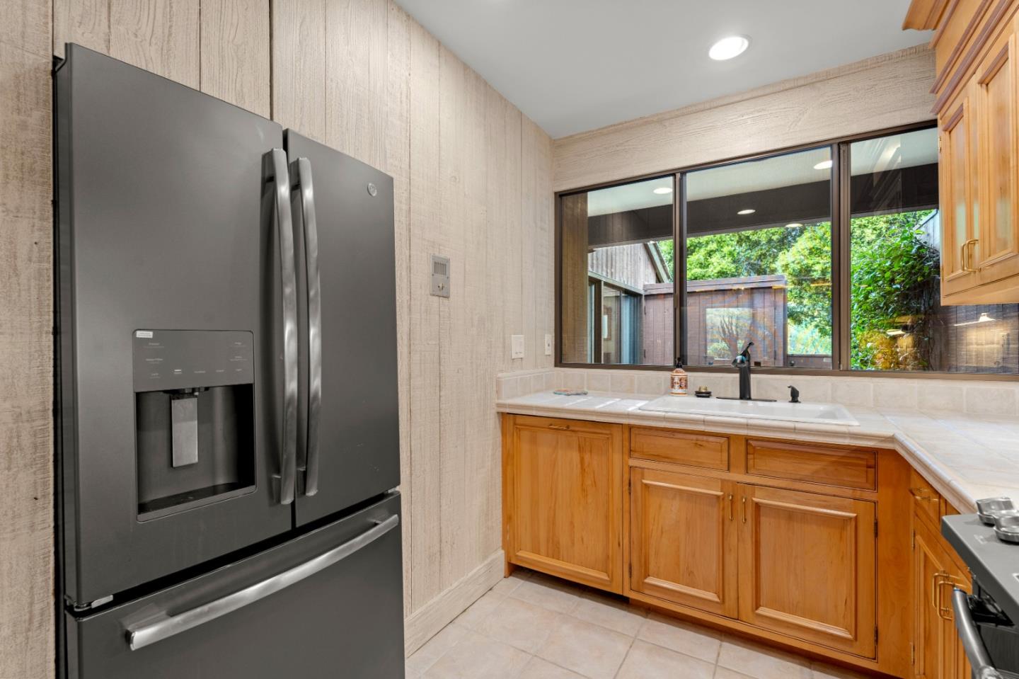 Detail Gallery Image 12 of 22 For 7026 Valley Greens Cir #18,  Carmel,  CA 93923 - 2 Beds | 2 Baths