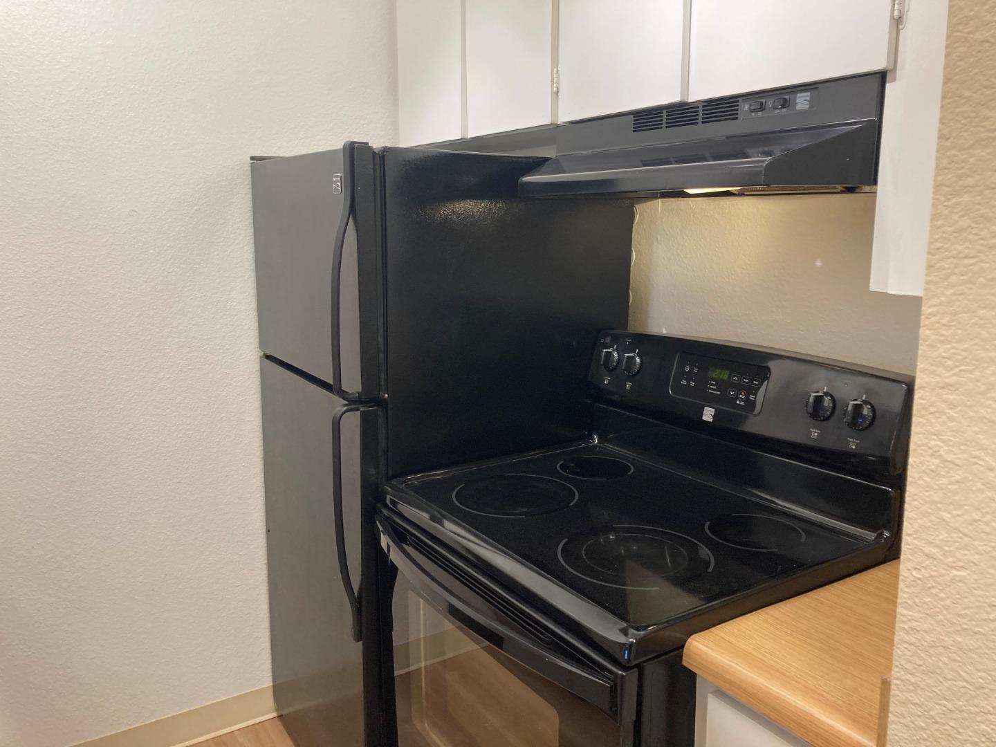 Detail Gallery Image 2 of 20 For 5222 Shelter Creek Ln, San Bruno,  CA 94066 - 0 Beds | 1 Baths