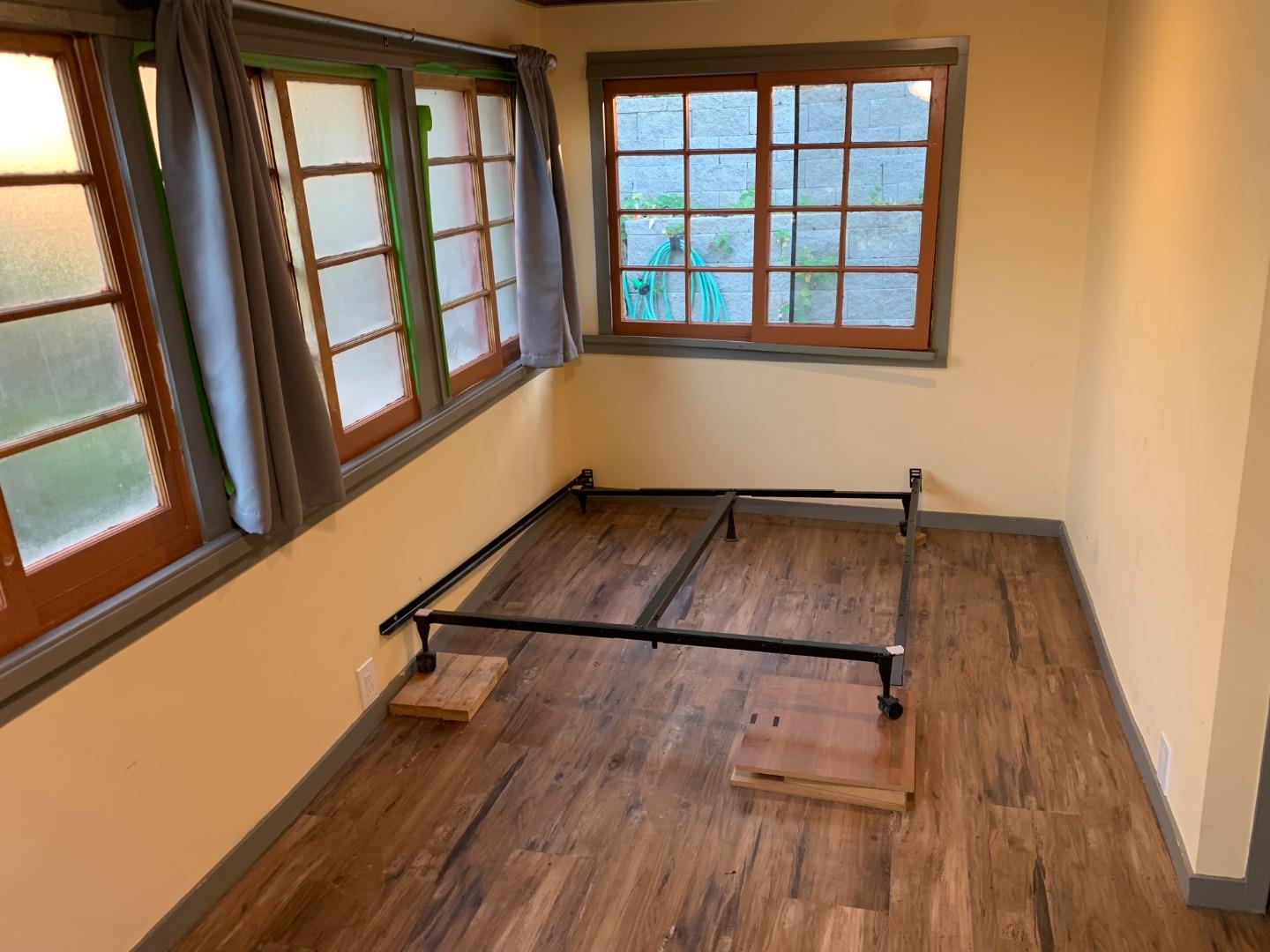 Detail Gallery Image 16 of 29 For 535 Lake Blvd, Redwood City,  CA 94062 - 2 Beds | 2 Baths