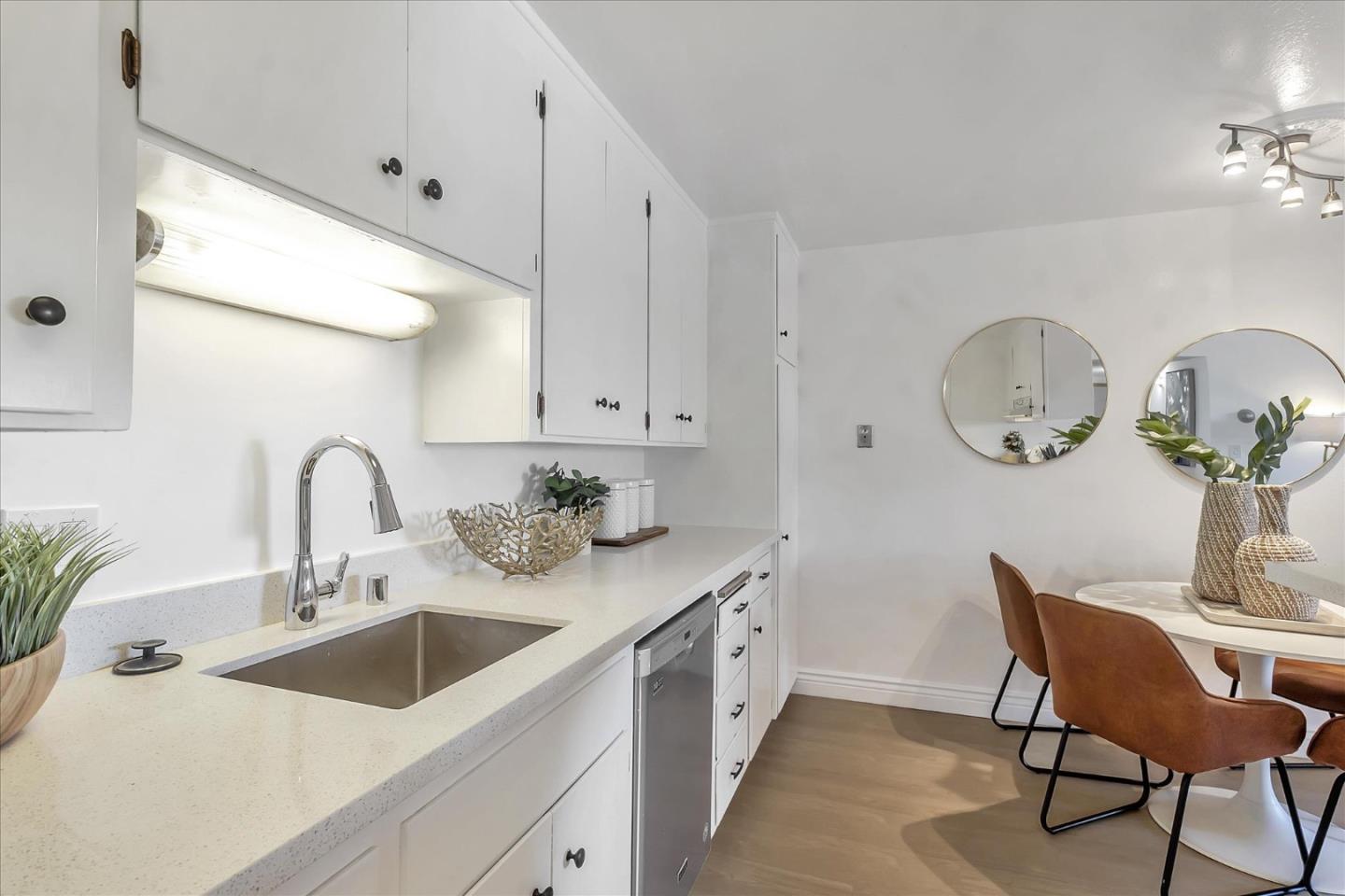 Detail Gallery Image 7 of 19 For 1458 Hudson St #310,  Redwood City,  CA 94061 - 1 Beds | 1 Baths
