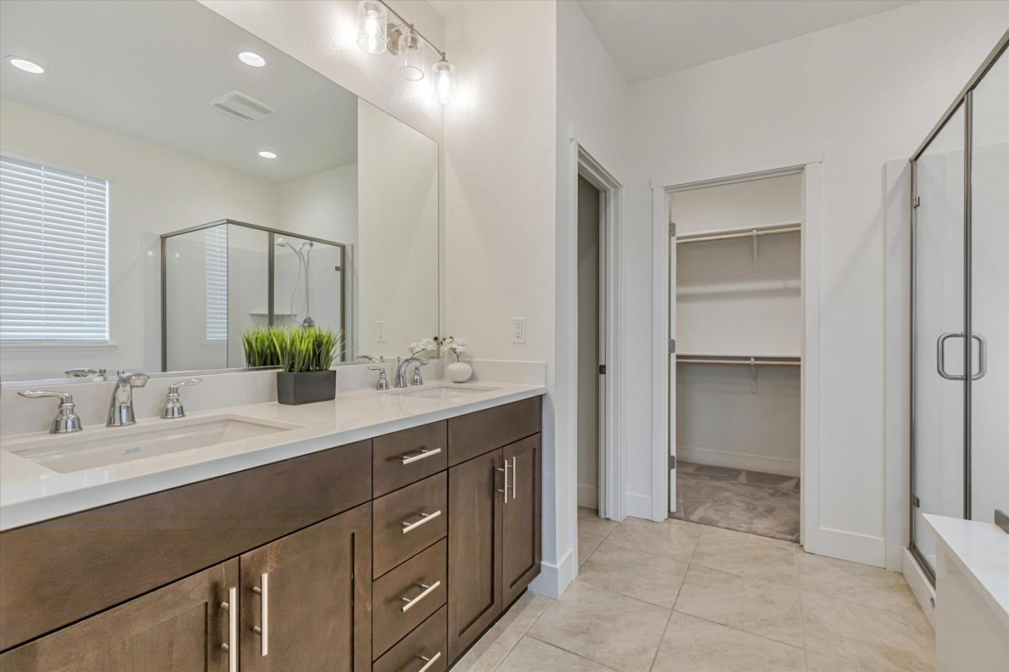 Detail Gallery Image 35 of 67 For 1380 Chariot Rd, Hollister,  CA 95023 - 3 Beds | 2 Baths