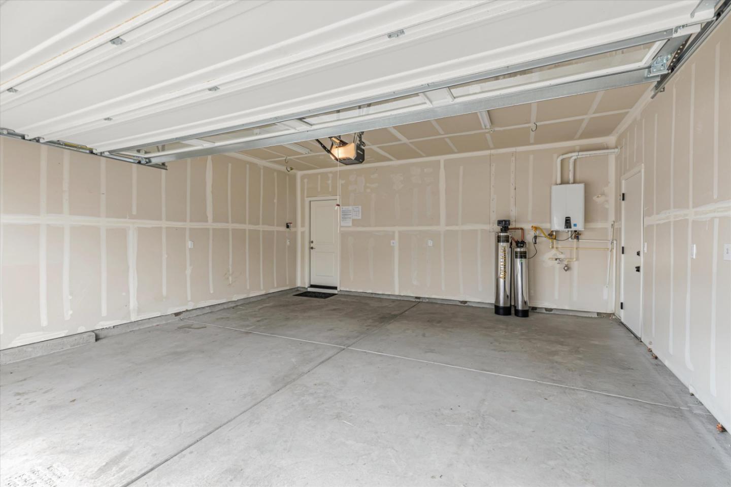 Detail Gallery Image 42 of 67 For 1380 Chariot Rd, Hollister,  CA 95023 - 3 Beds | 2 Baths