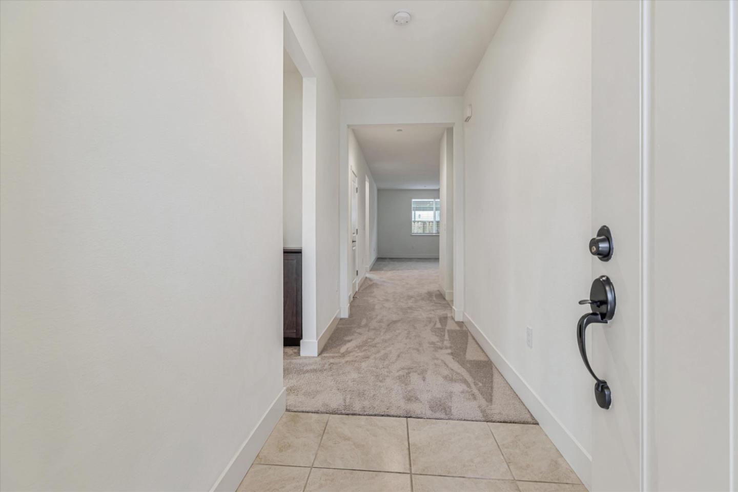 Detail Gallery Image 6 of 67 For 1380 Chariot Rd, Hollister,  CA 95023 - 3 Beds | 2 Baths