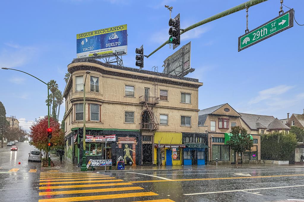 2878 Telegraph Avenue, Oakland, California 94609, ,Commercial Sale,For Sale,2878 Telegraph Avenue,ML81990567