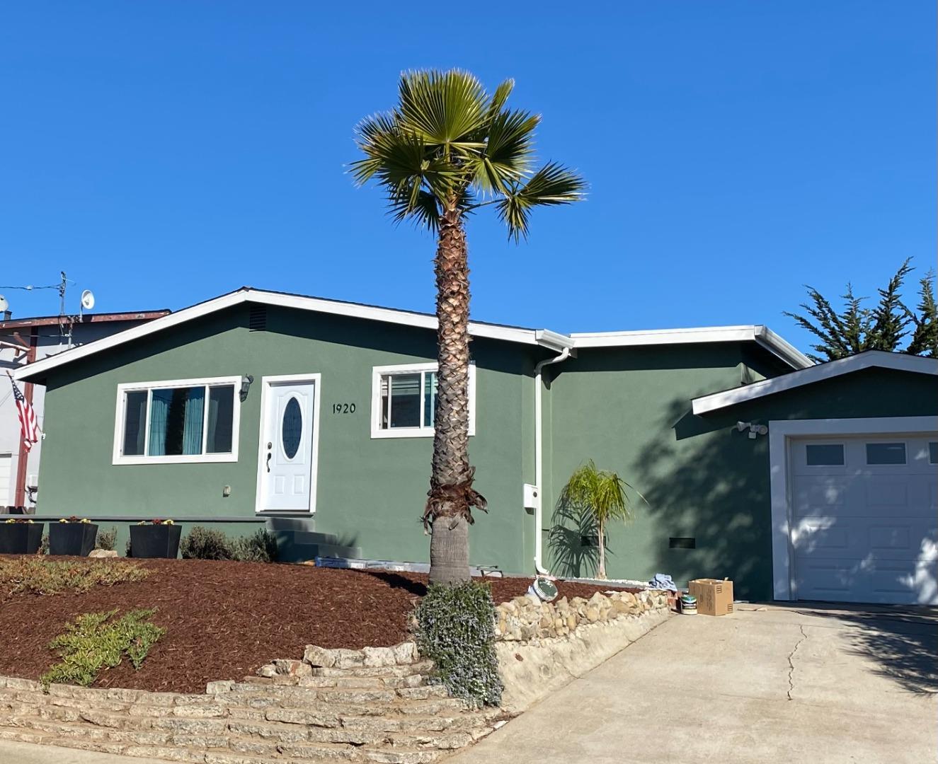 Detail Gallery Image 12 of 28 For 1920 Grandview St, Seaside,  CA 93955 - 3 Beds | 2 Baths