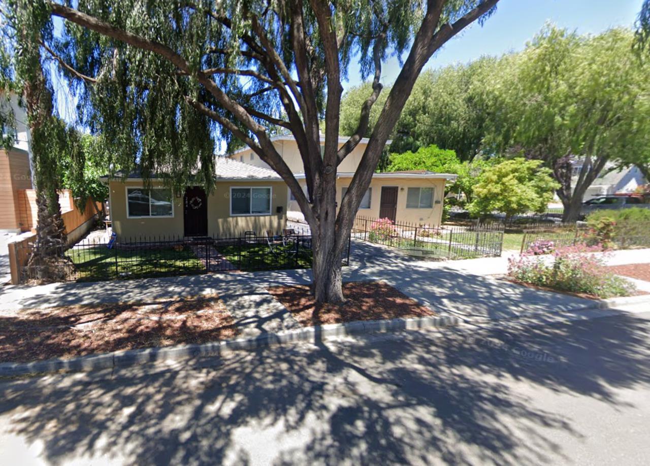 Detail Gallery Image 2 of 10 For 284 Elmwood St, Mountain View,  CA 94043 - – Beds | – Baths