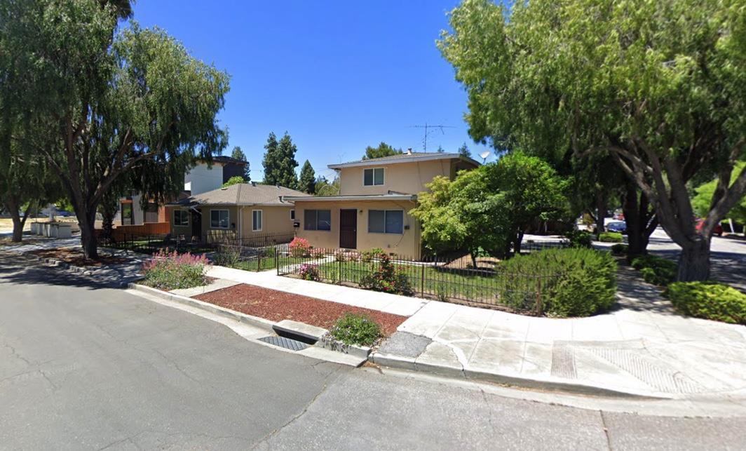 Detail Gallery Image 5 of 10 For 284 Elmwood St, Mountain View,  CA 94043 - – Beds | – Baths