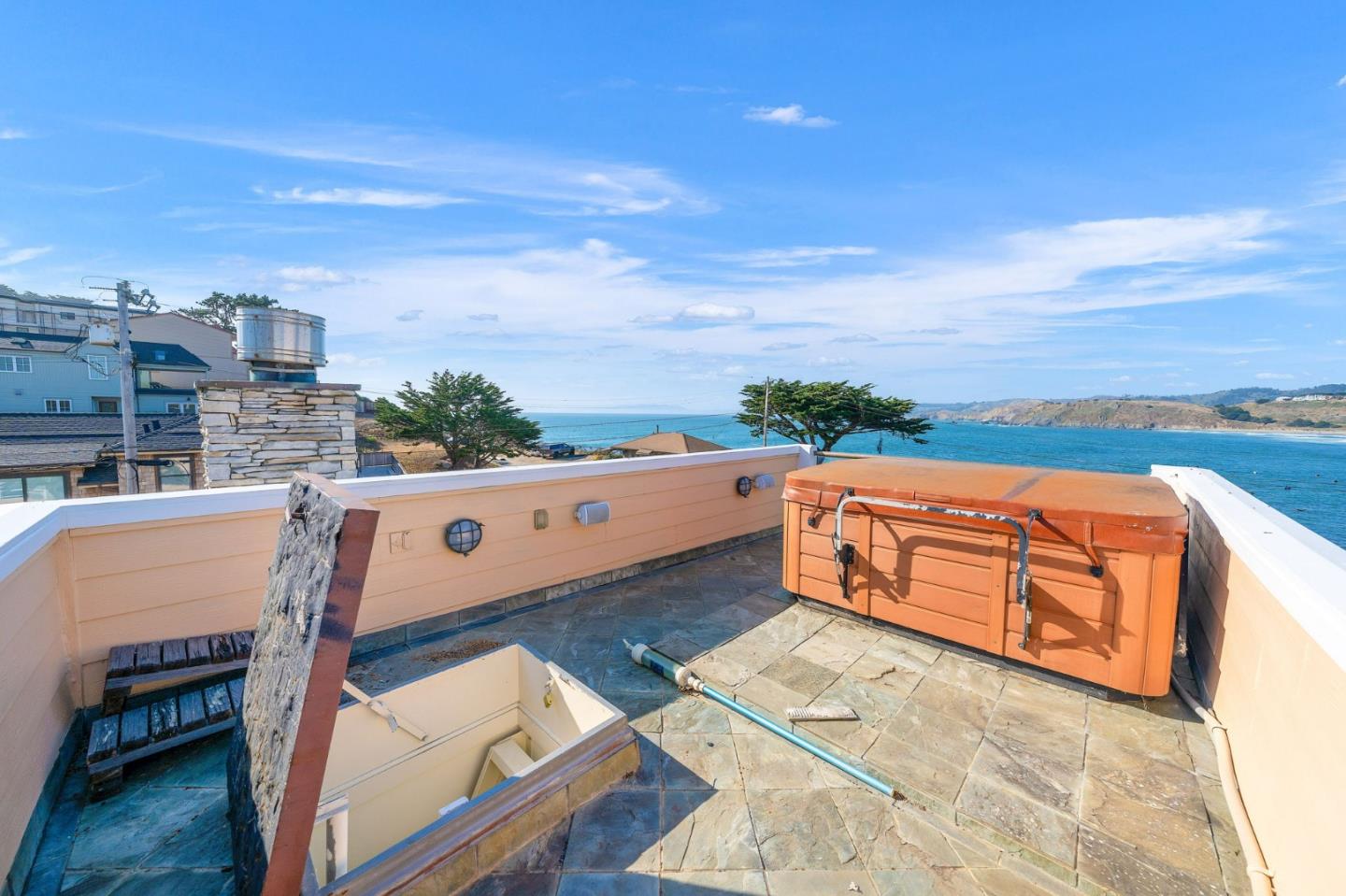 Detail Gallery Image 67 of 79 For 1207 Danmann Ave, Pacifica,  CA 94044 - 4 Beds | 4 Baths