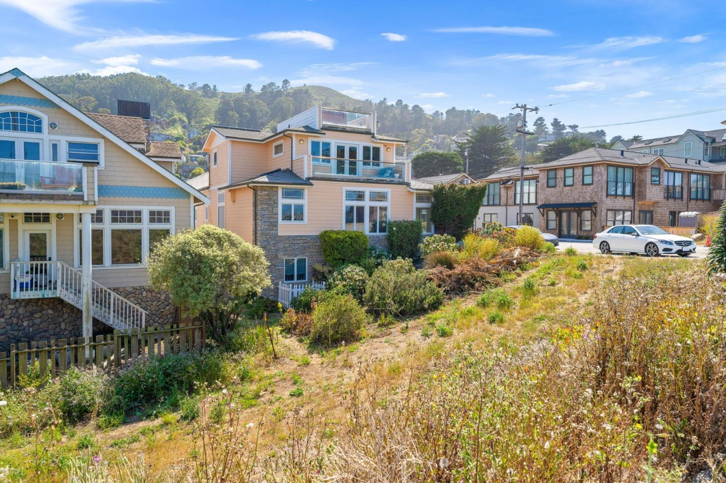 Detail Gallery Image 69 of 79 For 1207 Danmann Ave, Pacifica,  CA 94044 - 4 Beds | 4 Baths
