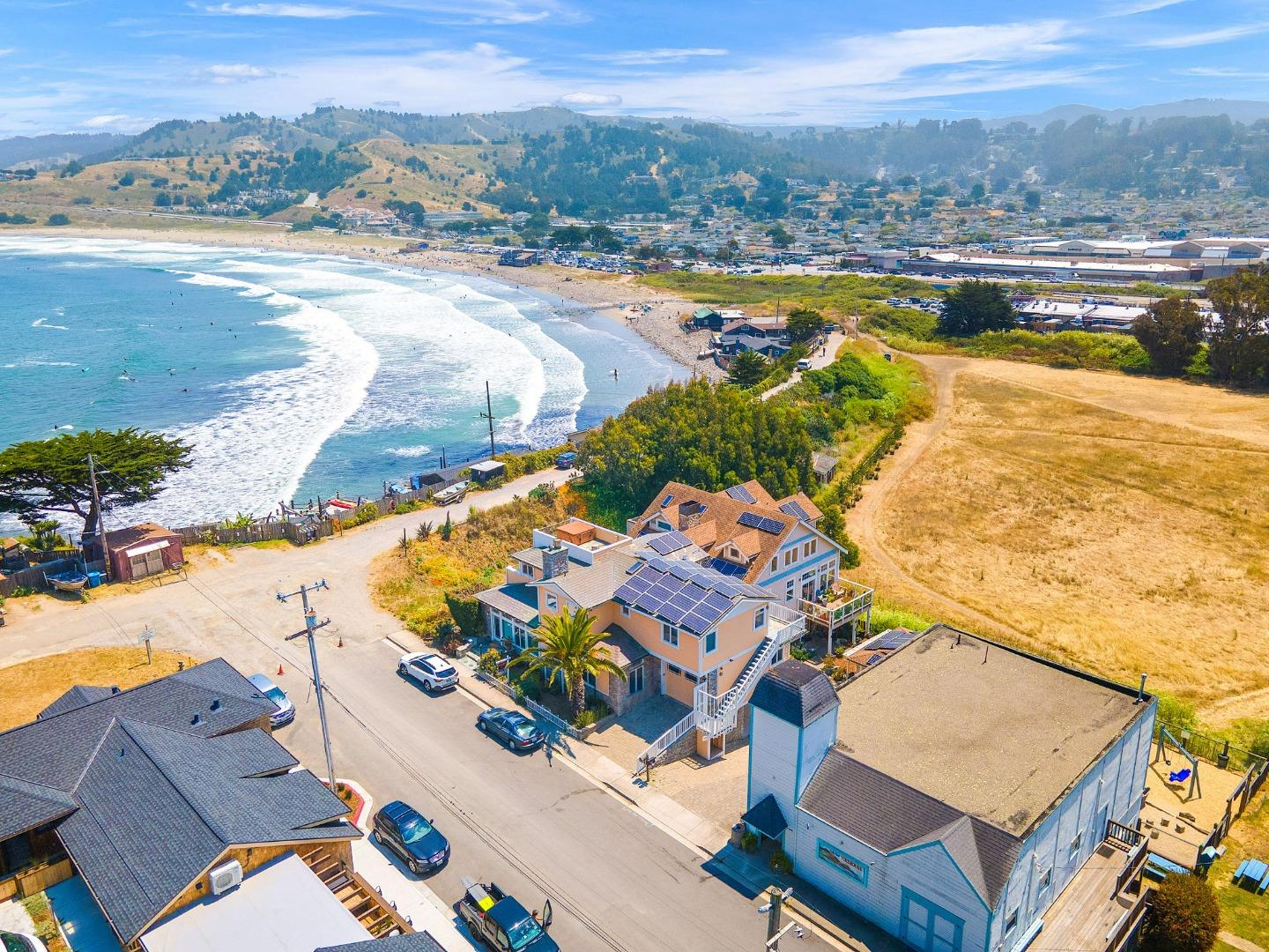 Detail Gallery Image 76 of 79 For 1207 Danmann Ave, Pacifica,  CA 94044 - 4 Beds | 4 Baths