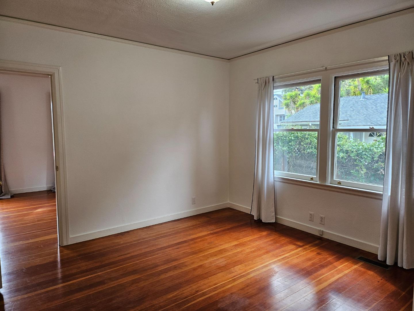Detail Gallery Image 12 of 24 For 750 Fremont Unit a St, Menlo Park,  CA 94025 - 2 Beds | 1 Baths