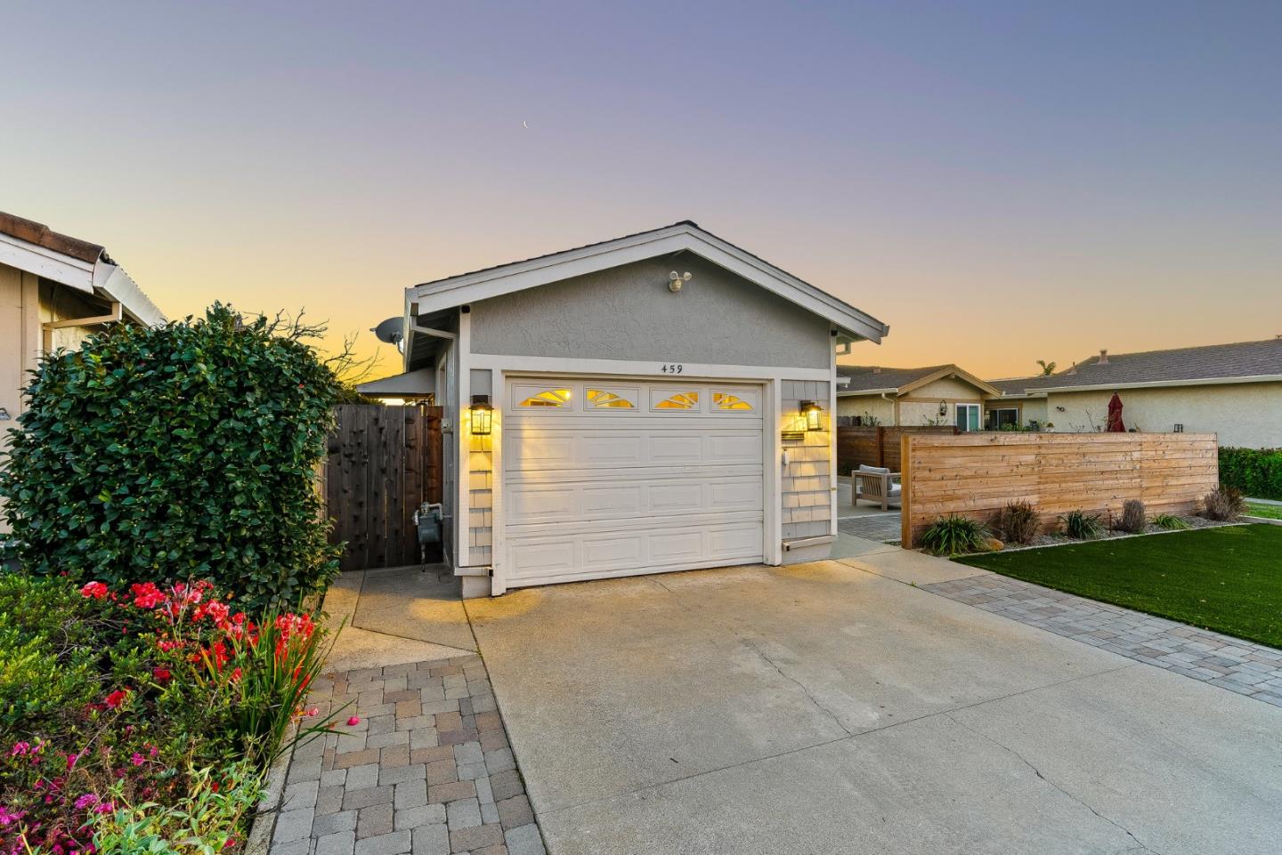 Detail Gallery Image 2 of 28 For 459 Cloudview Dr, Watsonville,  CA 95076 - 2 Beds | 1/1 Baths