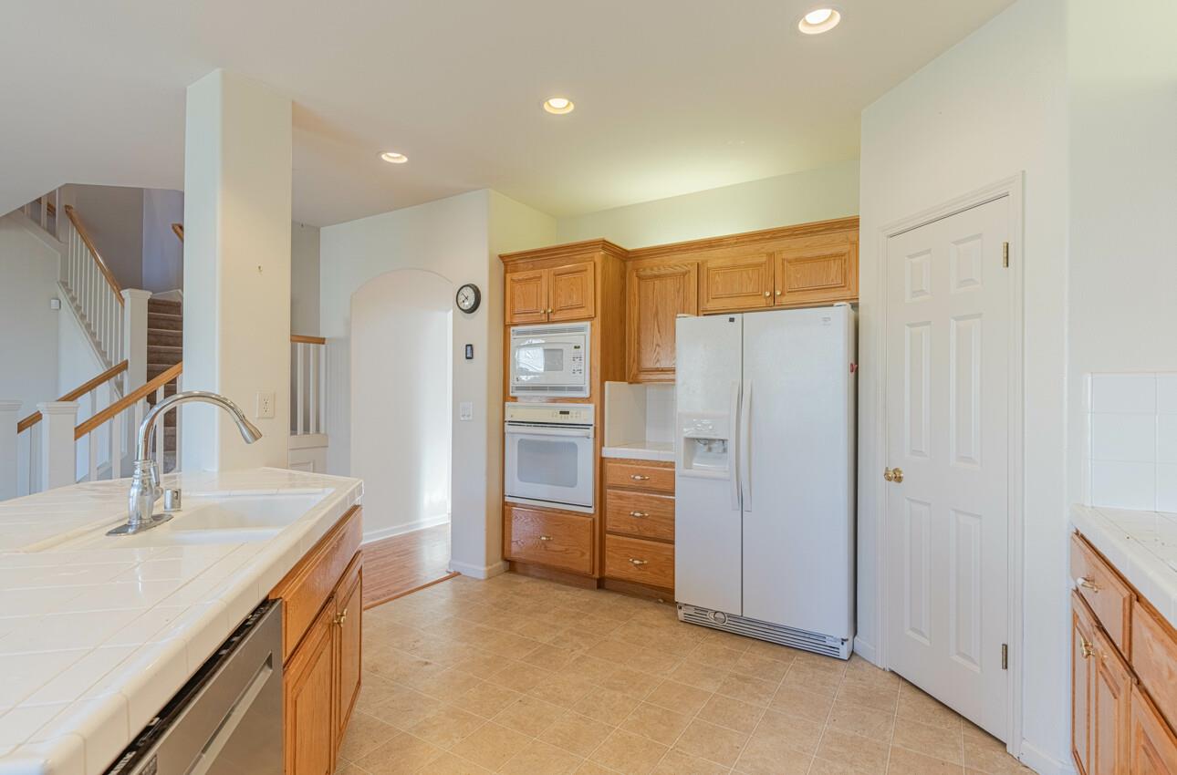 1712 Lennox Way, Salinas, CA 93906 photo 10