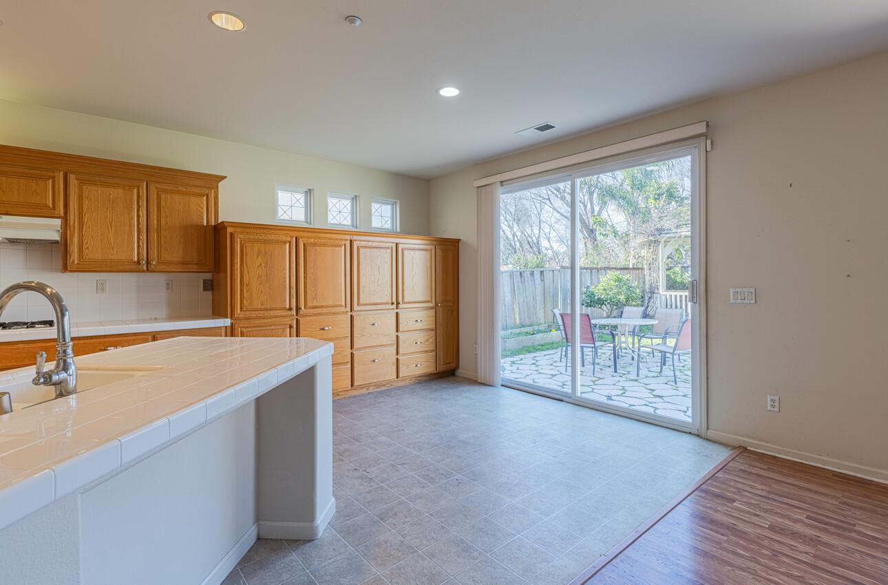 1712 Lennox Way, Salinas, CA 93906 photo 14