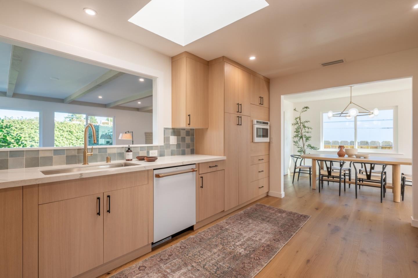 Detail Gallery Image 11 of 27 For 2861 Ransford Ave, Pacific Grove,  CA 93950 - 3 Beds | 2 Baths