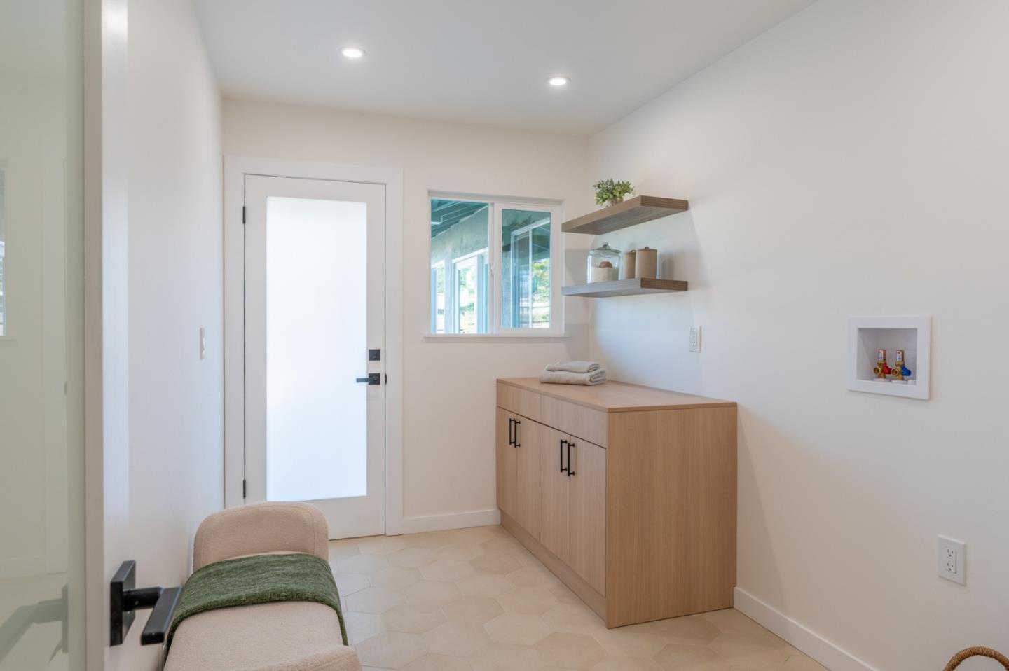 Detail Gallery Image 14 of 27 For 2861 Ransford Ave, Pacific Grove,  CA 93950 - 3 Beds | 2 Baths