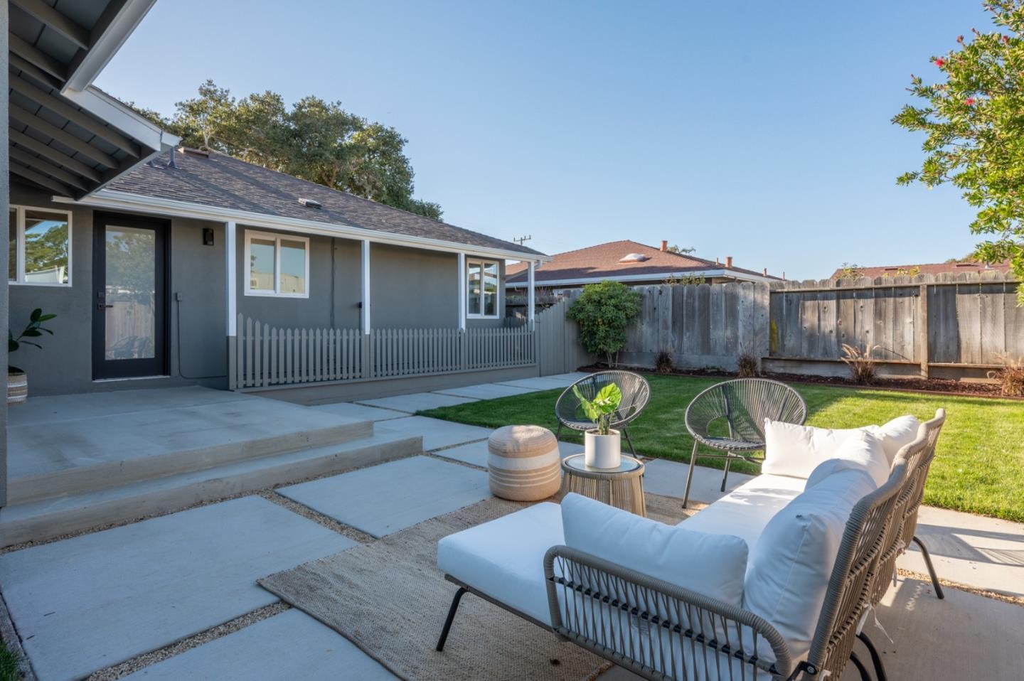 Detail Gallery Image 22 of 27 For 2861 Ransford Ave, Pacific Grove,  CA 93950 - 3 Beds | 2 Baths