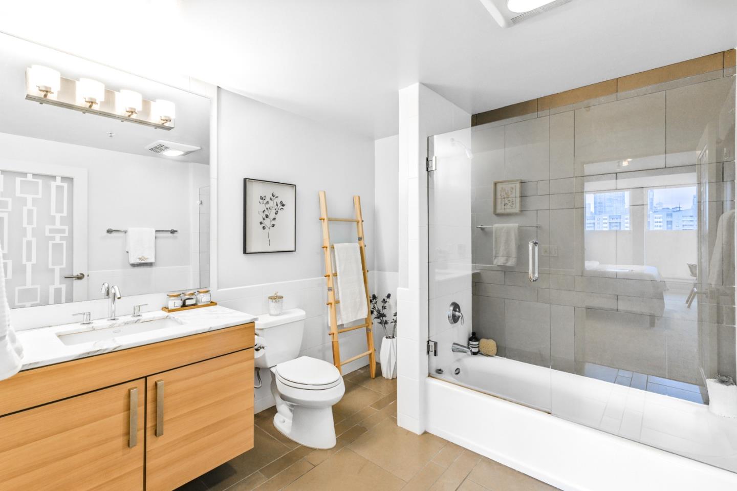 Detail Gallery Image 12 of 28 For 555 4th St #527,  San Francisco,  CA 94107 - 2 Beds | 2 Baths