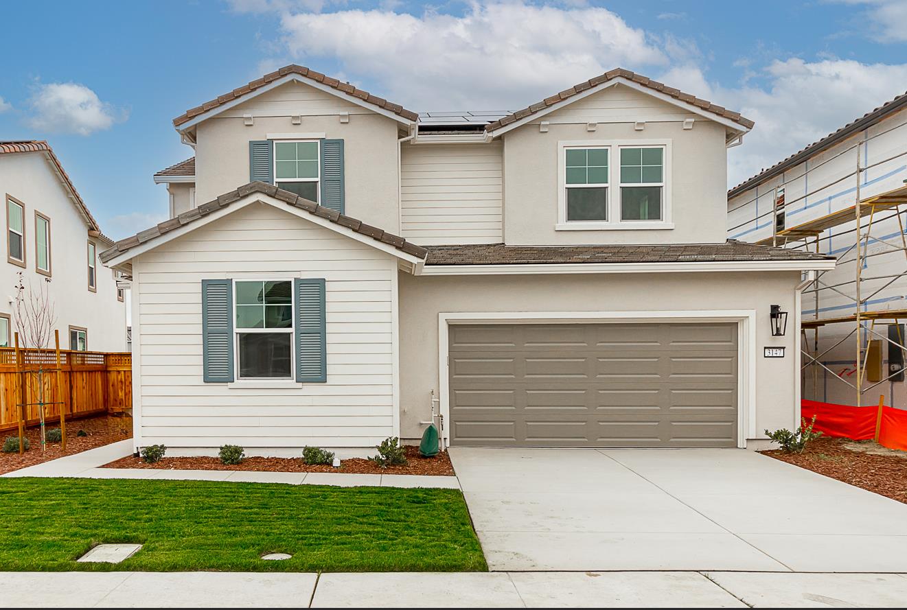 Detail Gallery Image 2 of 25 For 3147 Benetti St, Lathrop,  CA 95330 - 4 Beds | 3/1 Baths