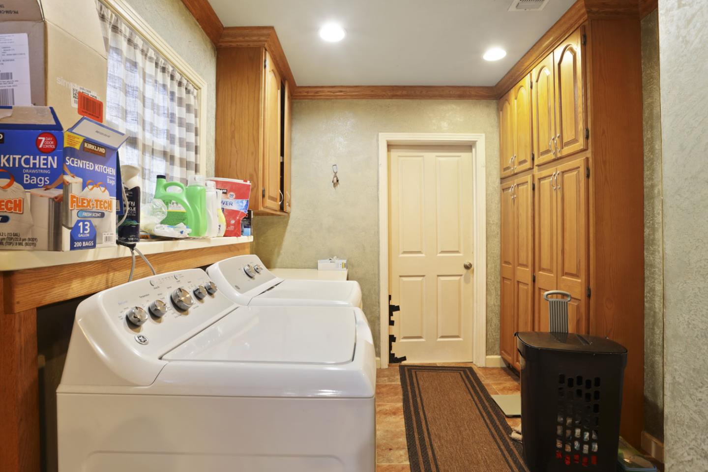 1349 Valencia Ave, San Joaquin County, CA 95209 photo 6
