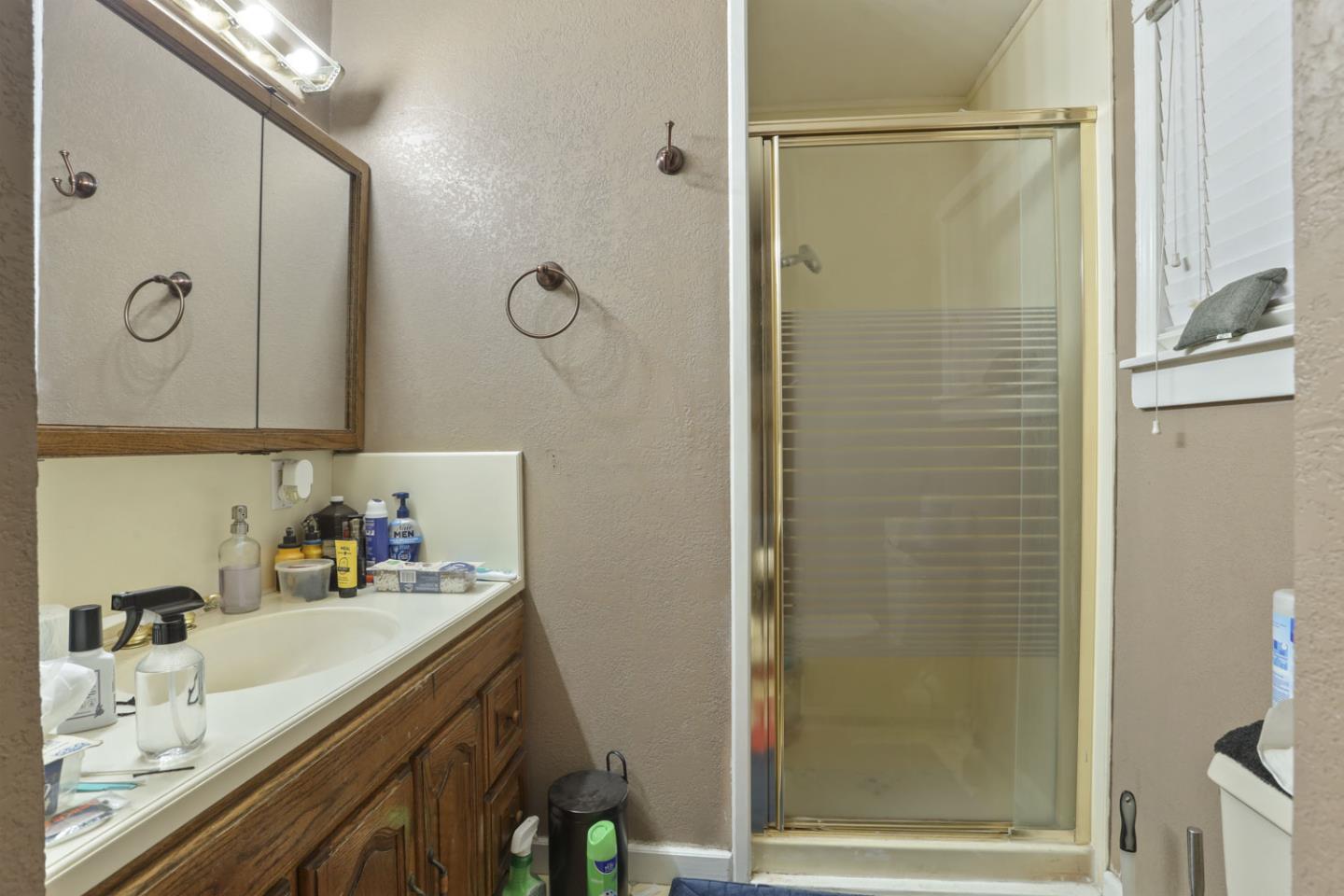 1349 Valencia Ave, San Joaquin County, CA 95209 photo 9