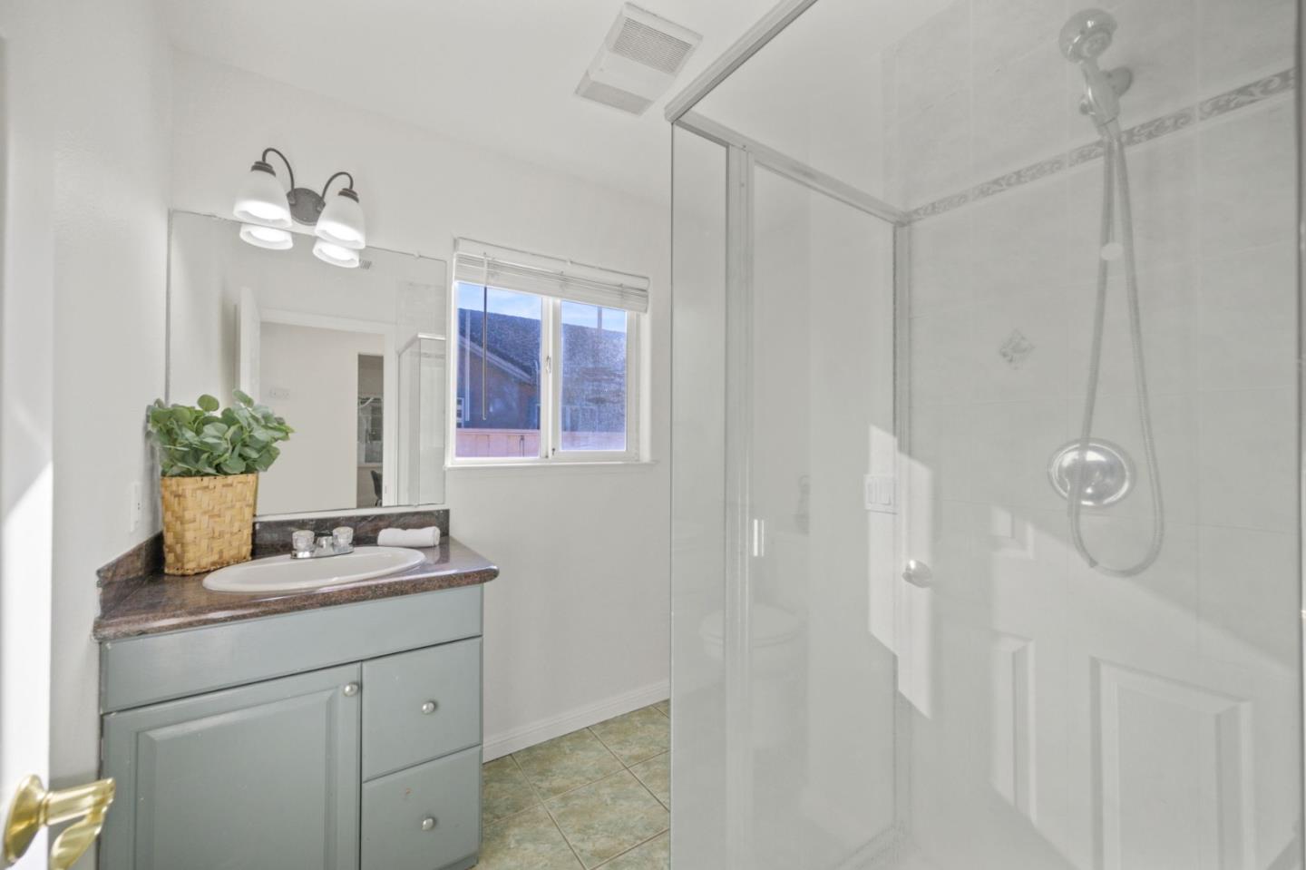 Detail Gallery Image 23 of 48 For 1203 Whitton Ave, San Jose,  CA 95116 - 4 Beds | 3 Baths