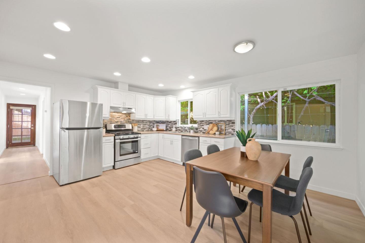 Detail Gallery Image 7 of 48 For 1203 Whitton Ave, San Jose,  CA 95116 - 4 Beds | 3 Baths