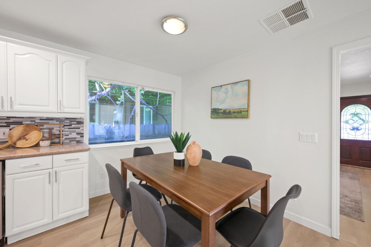 Detail Gallery Image 8 of 48 For 1203 Whitton Ave, San Jose,  CA 95116 - 4 Beds | 3 Baths