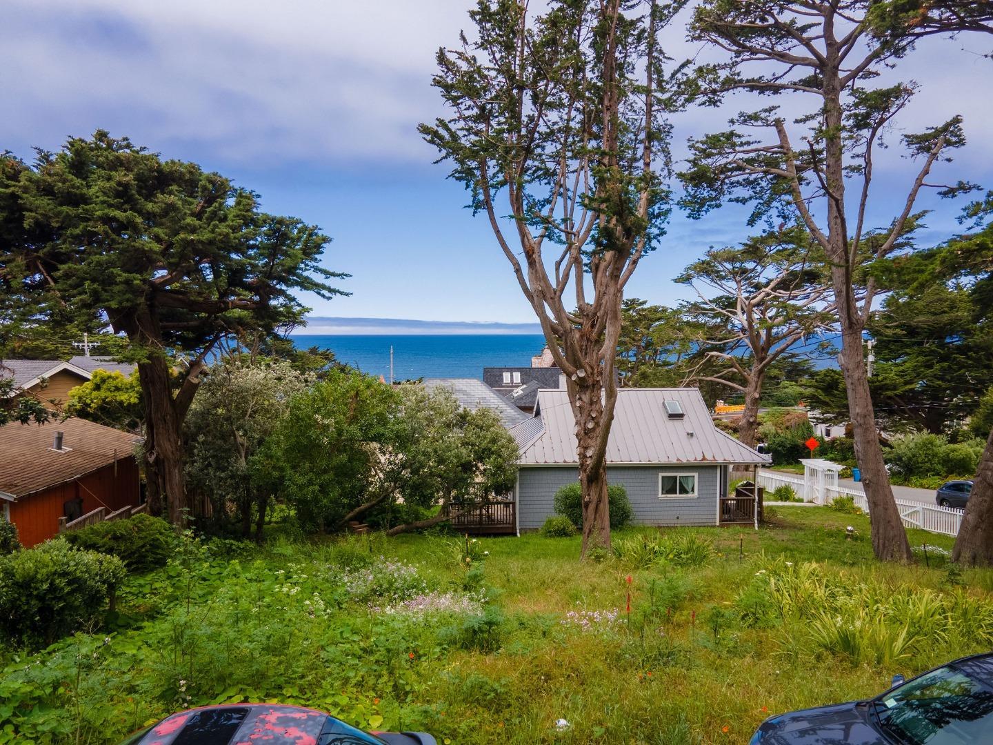 0 10th Street, Montara, California 94037, ,Land,For Sale,0 10th Street,ML81990884