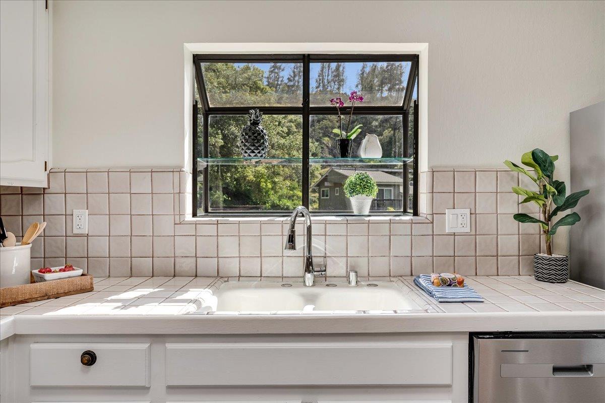 Detail Gallery Image 18 of 48 For 420 Noteware Dr, Ben Lomond,  CA 95005 - 3 Beds | 2 Baths
