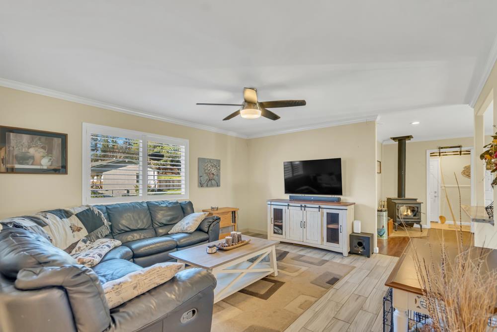 Detail Gallery Image 16 of 50 For 154 Crusader Rd, Diamond Springs,  CA 95619 - 3 Beds | 2 Baths