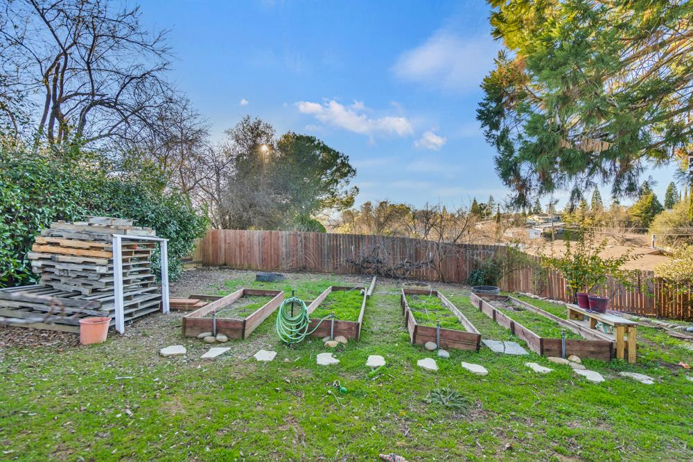 Detail Gallery Image 38 of 50 For 154 Crusader Rd, Diamond Springs,  CA 95619 - 3 Beds | 2 Baths