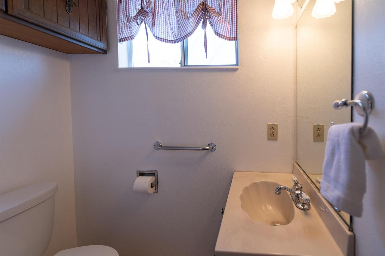 Detail Gallery Image 10 of 30 For 18720 Eighmy Rd, Cottonwood_TEA,  CA 96022 - 3 Beds | 2 Baths