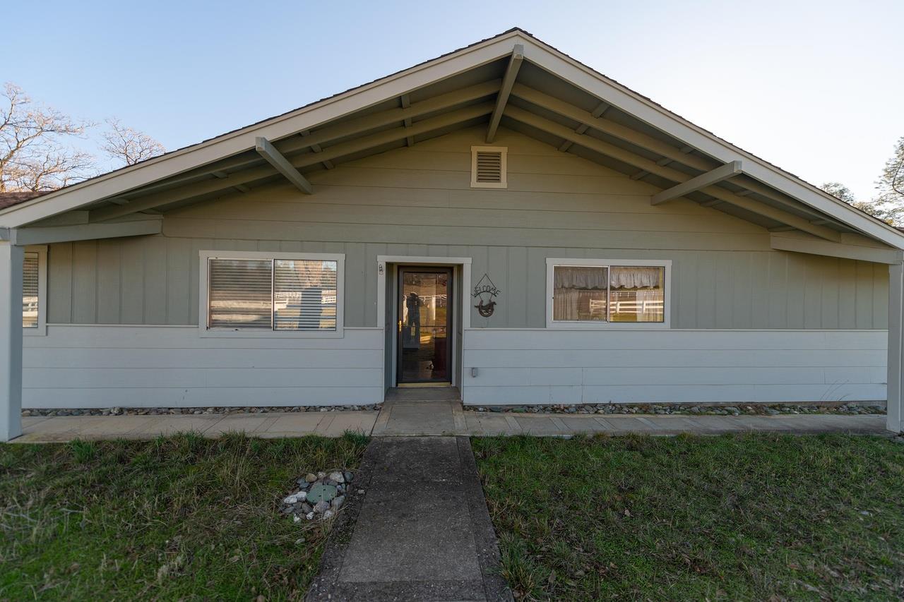 Detail Gallery Image 4 of 30 For 18720 Eighmy Rd, Cottonwood_TEA,  CA 96022 - 3 Beds | 2 Baths