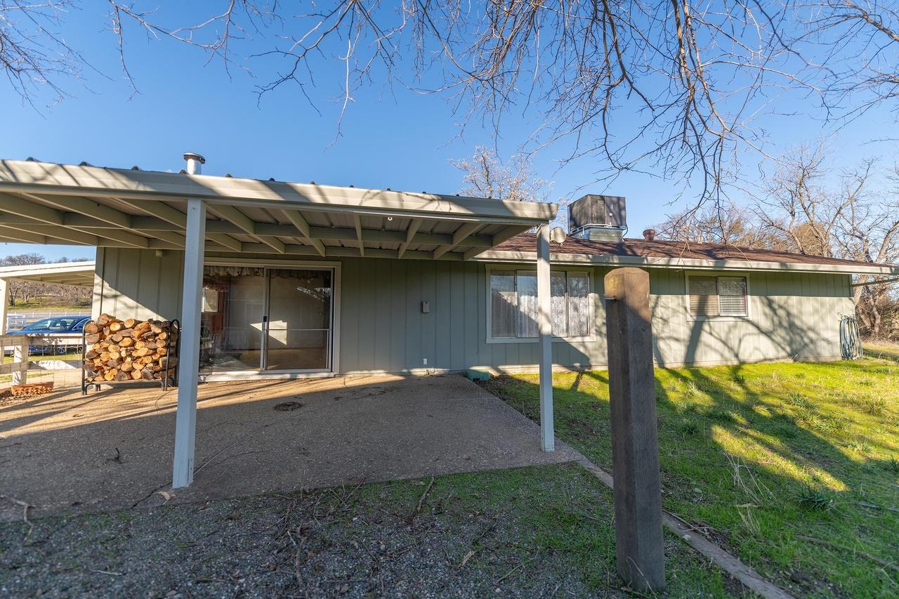 Detail Gallery Image 5 of 30 For 18720 Eighmy Rd, Cottonwood_TEA,  CA 96022 - 3 Beds | 2 Baths