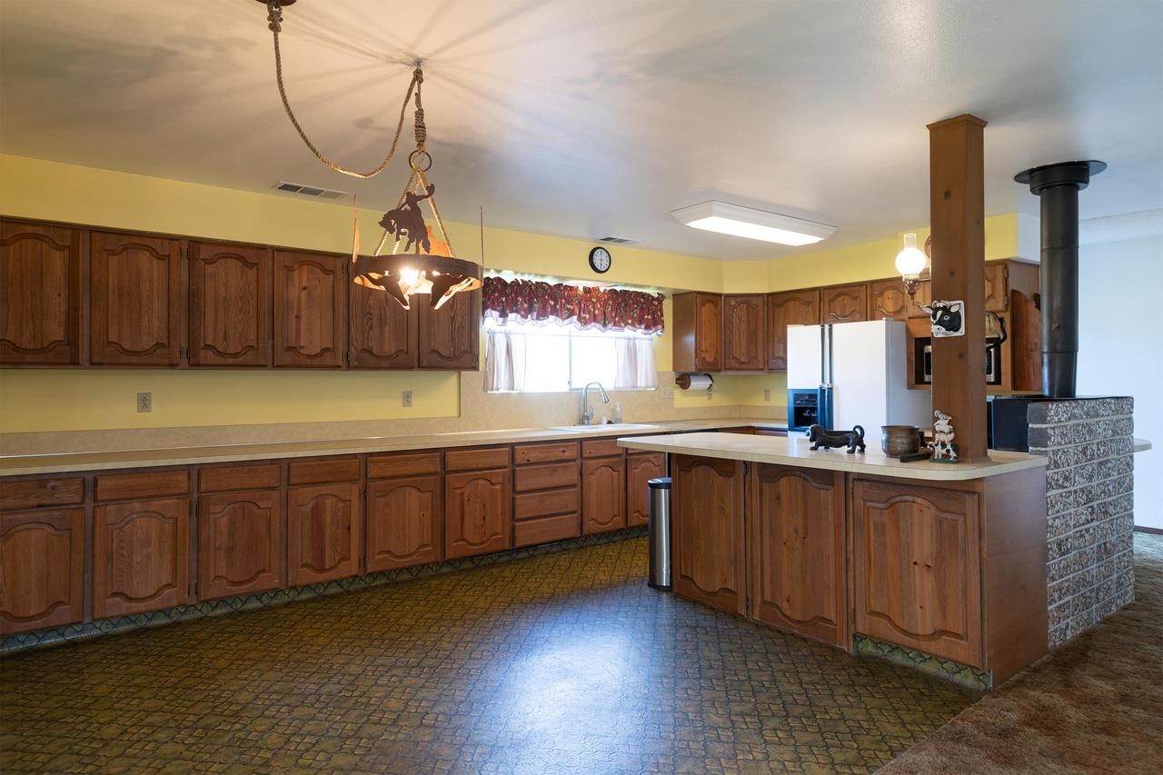 Detail Gallery Image 7 of 30 For 18720 Eighmy Rd, Cottonwood_TEA,  CA 96022 - 3 Beds | 2 Baths