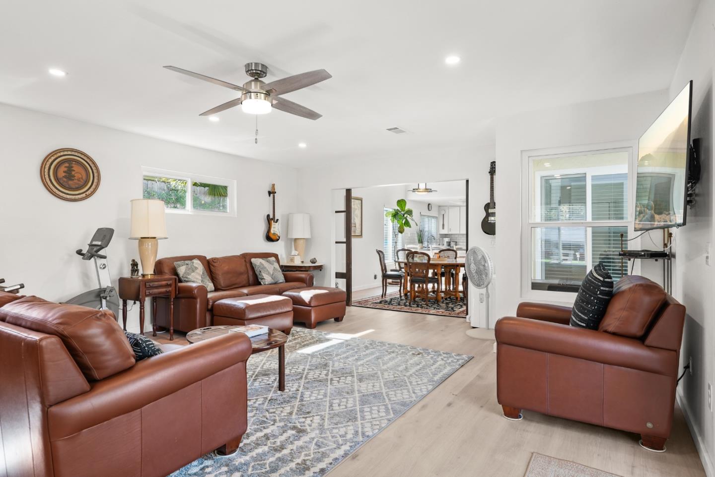 Detail Gallery Image 14 of 33 For 7912 El Astillero Pl, Carlsbad,  CA 92009 - 3 Beds | 2 Baths