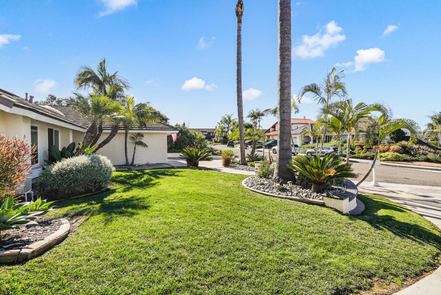Detail Gallery Image 4 of 33 For 7912 El Astillero Pl, Carlsbad,  CA 92009 - 3 Beds | 2 Baths