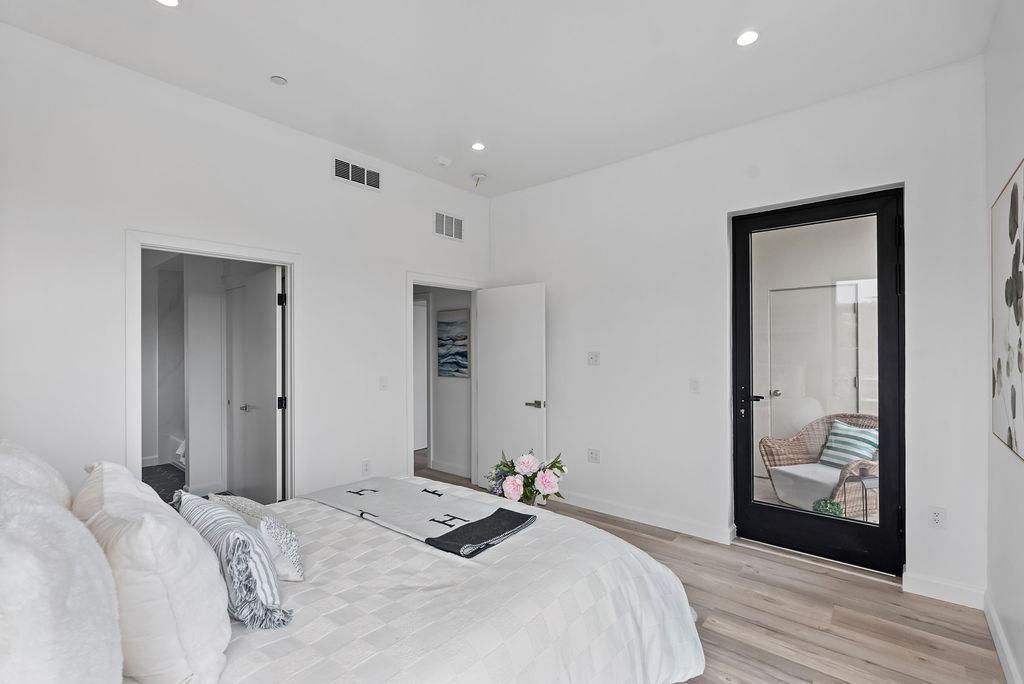 Detail Gallery Image 2 of 41 For 889 Mclellan Dr #208,  South San Francisco,  CA 94080 - 2 Beds | 2 Baths