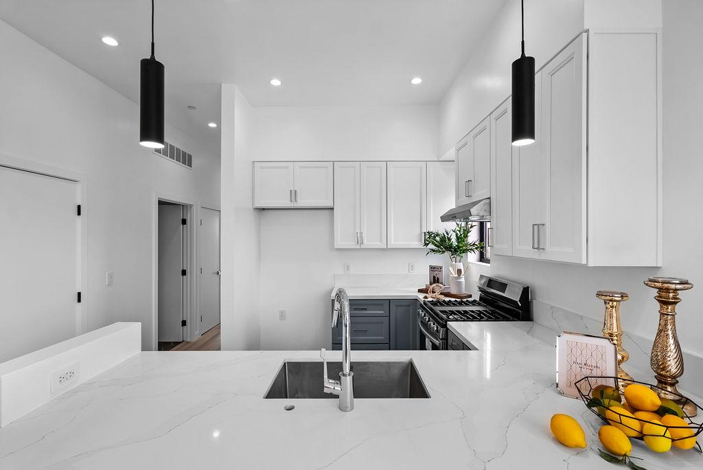 Detail Gallery Image 31 of 41 For 889 Mclellan Dr #208,  South San Francisco,  CA 94080 - 2 Beds | 2 Baths