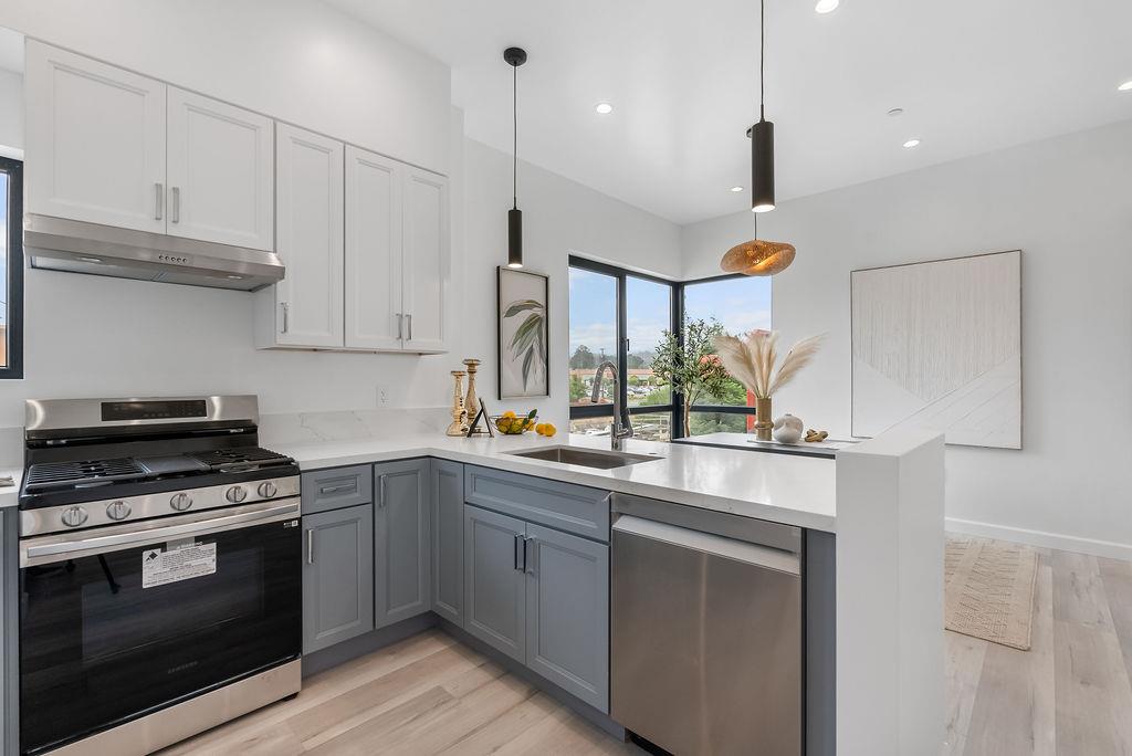 Detail Gallery Image 35 of 41 For 889 Mclellan Dr #208,  South San Francisco,  CA 94080 - 2 Beds | 2 Baths