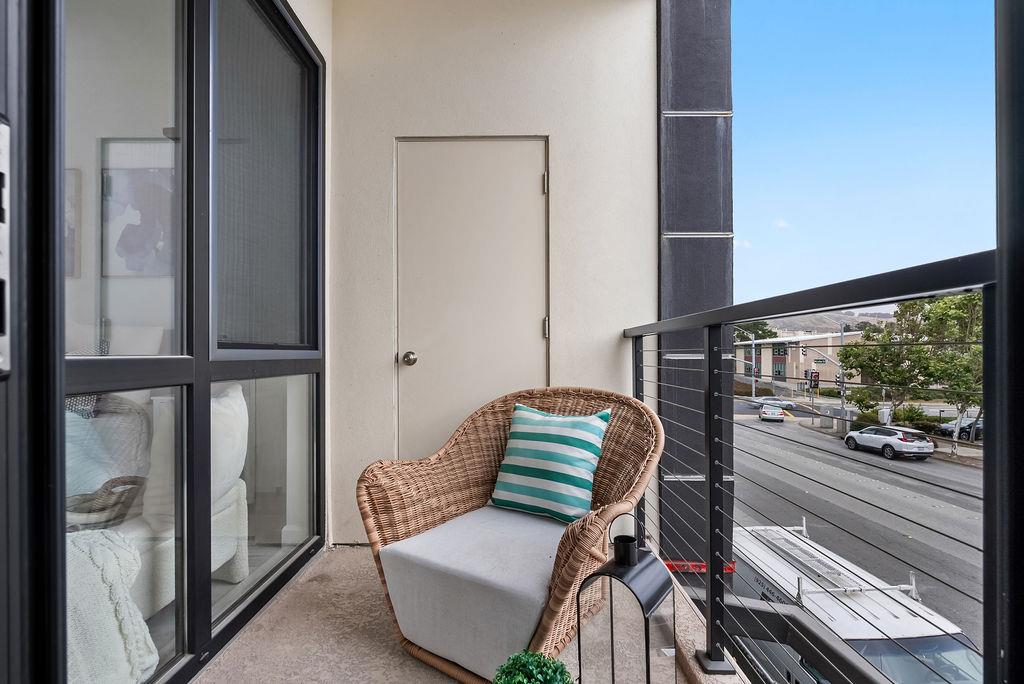 Detail Gallery Image 7 of 41 For 889 Mclellan Dr #208,  South San Francisco,  CA 94080 - 2 Beds | 2 Baths