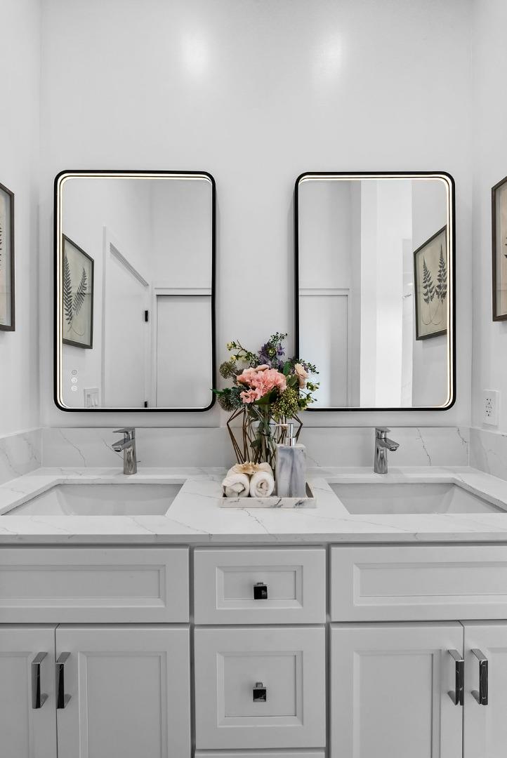 Detail Gallery Image 9 of 41 For 889 Mclellan Dr #208,  South San Francisco,  CA 94080 - 2 Beds | 2 Baths