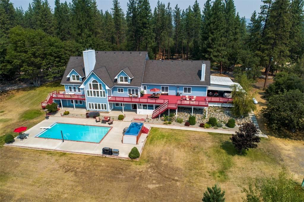 Detail Gallery Image 2 of 72 For 5422 Schulmeyer Gulch Rd, Yreka,  CA 96097 - 6 Beds | 4/1 Baths