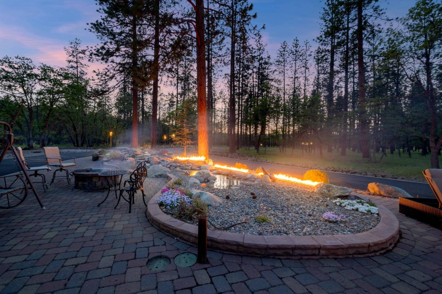 Detail Gallery Image 20 of 72 For 5422 Schulmeyer Gulch Rd, Yreka,  CA 96097 - 6 Beds | 4/1 Baths