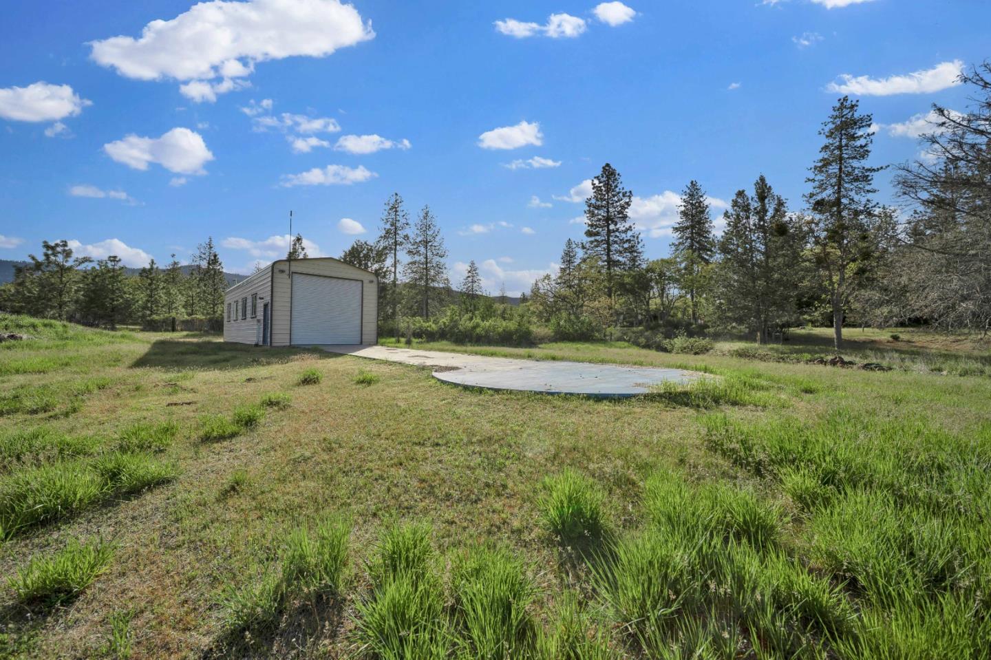 Detail Gallery Image 43 of 72 For 5422 Schulmeyer Gulch Rd, Yreka,  CA 96097 - 6 Beds | 4/1 Baths