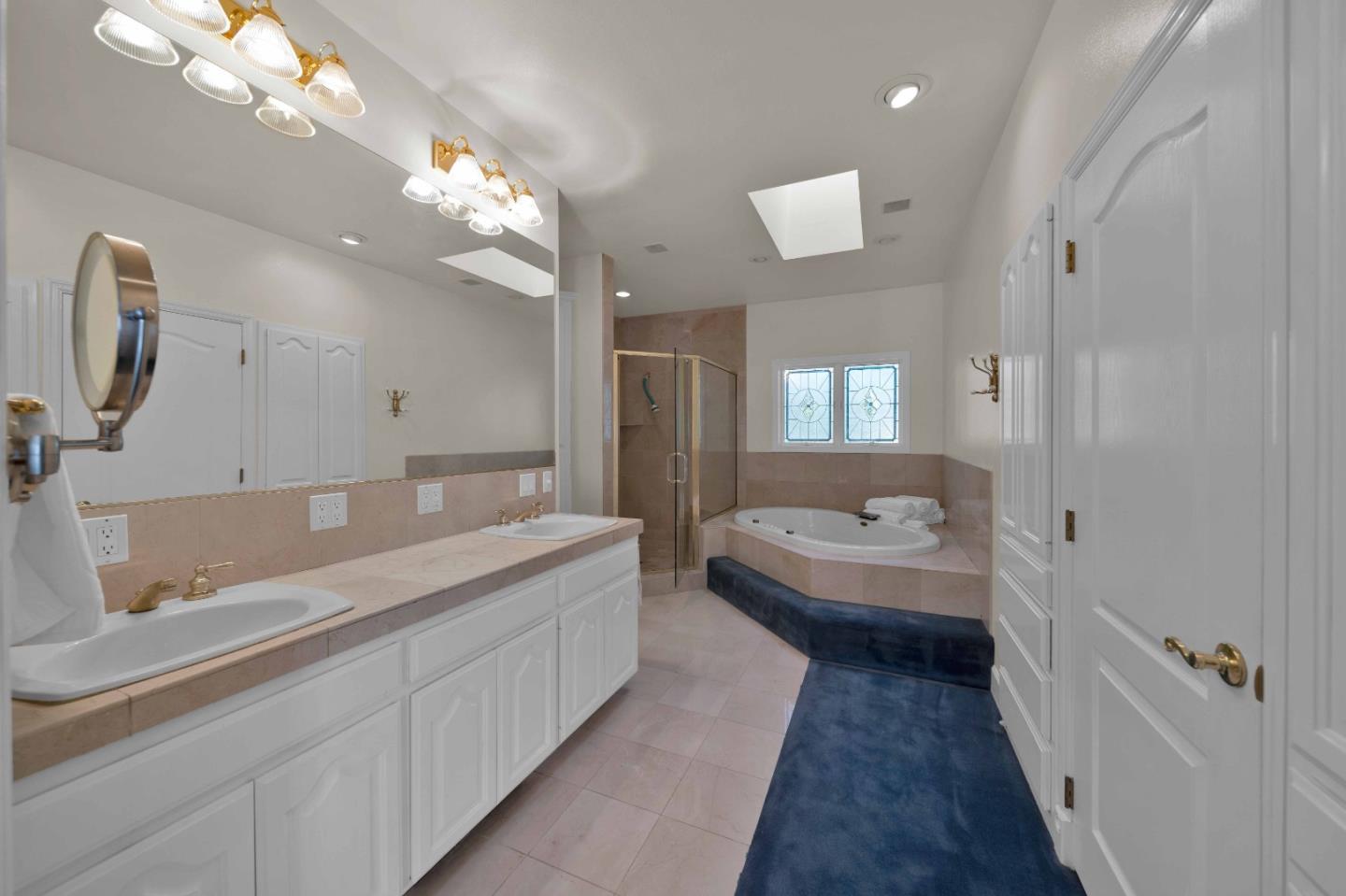Detail Gallery Image 56 of 72 For 5422 Schulmeyer Gulch Rd, Yreka,  CA 96097 - 6 Beds | 4/1 Baths