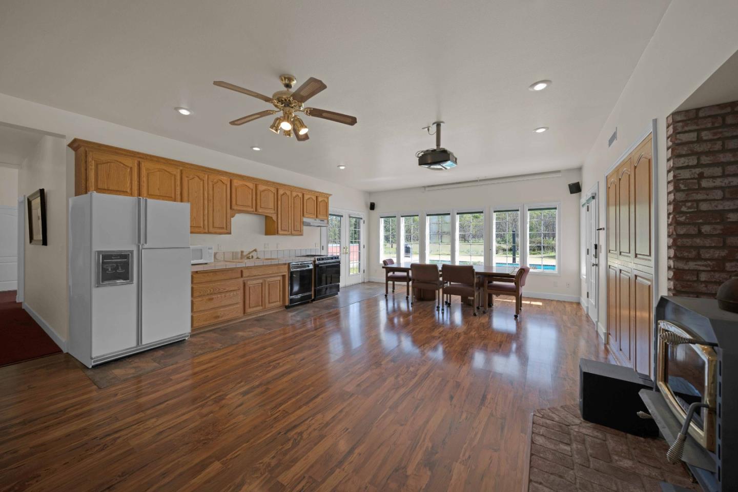 Detail Gallery Image 59 of 72 For 5422 Schulmeyer Gulch Rd, Yreka,  CA 96097 - 6 Beds | 4/1 Baths