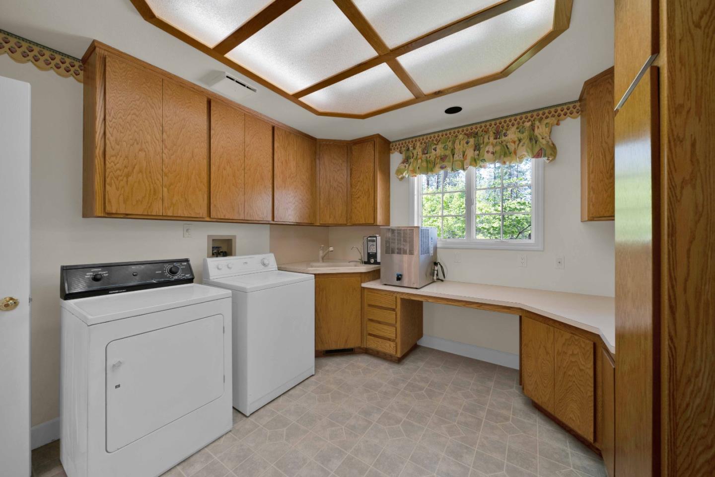 Detail Gallery Image 63 of 72 For 5422 Schulmeyer Gulch Rd, Yreka,  CA 96097 - 6 Beds | 4/1 Baths